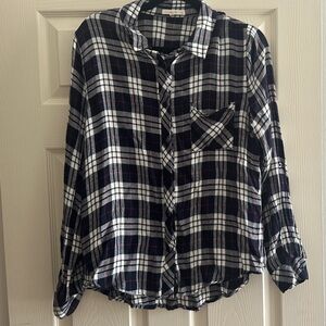 Le Lis Black and White Plaid Button Down Shirt